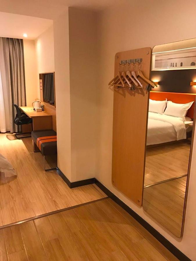 Hotel 7 Days Premium Chongqing Jiangbei International Airport Branch Exterior foto