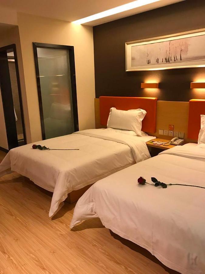 Hotel 7 Days Premium Chongqing Jiangbei International Airport Branch Exterior foto