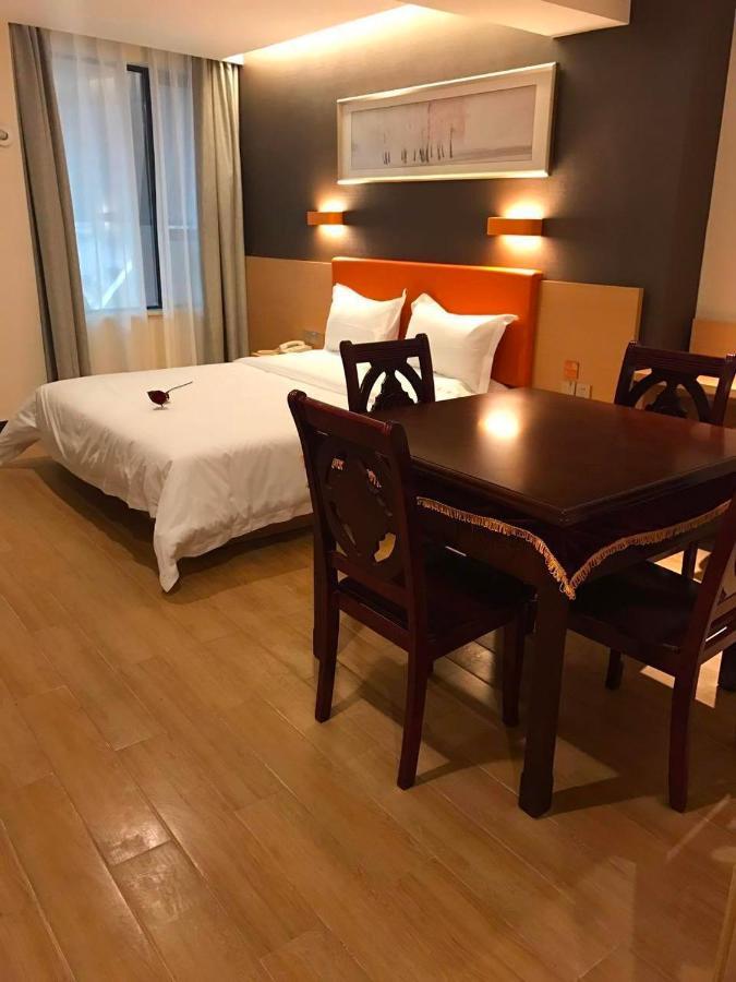 Hotel 7 Days Premium Chongqing Jiangbei International Airport Branch Exterior foto