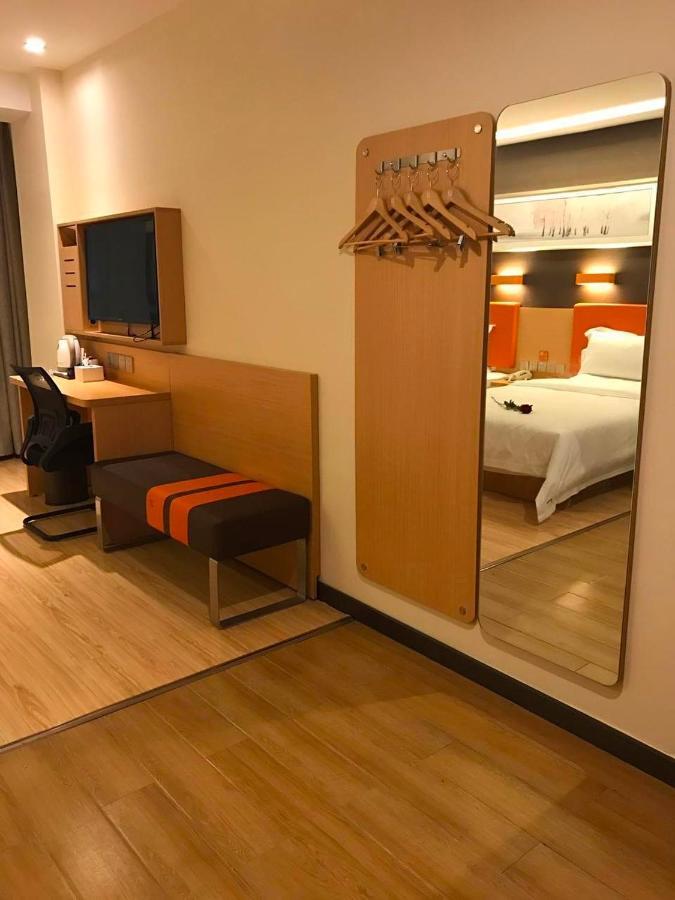 Hotel 7 Days Premium Chongqing Jiangbei International Airport Branch Exterior foto