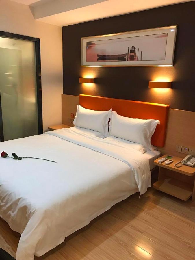 Hotel 7 Days Premium Chongqing Jiangbei International Airport Branch Exterior foto